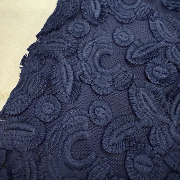 Trina Turk Dress Size 6 Navy Blue Textured Floral Embroidered Fringe Trim - Picture 5 of 14